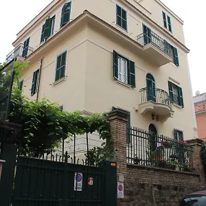 Maison d'hôtes Casa Per Ferie Beato Rosaz Rome